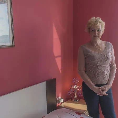 Vana Apartament *