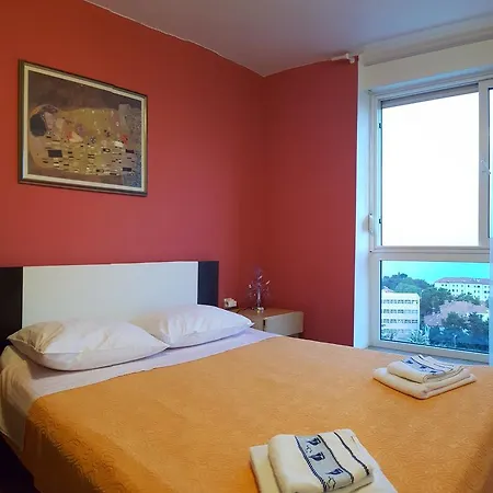 Vana Apartment